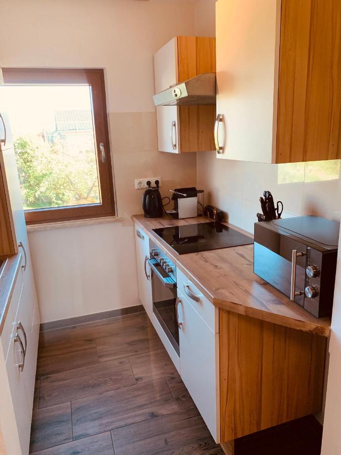 Felix Living 4, Modern & Cozy 2 Zimmer Wohnung, Balkon, Parkplatz Salzweg Exterior photo